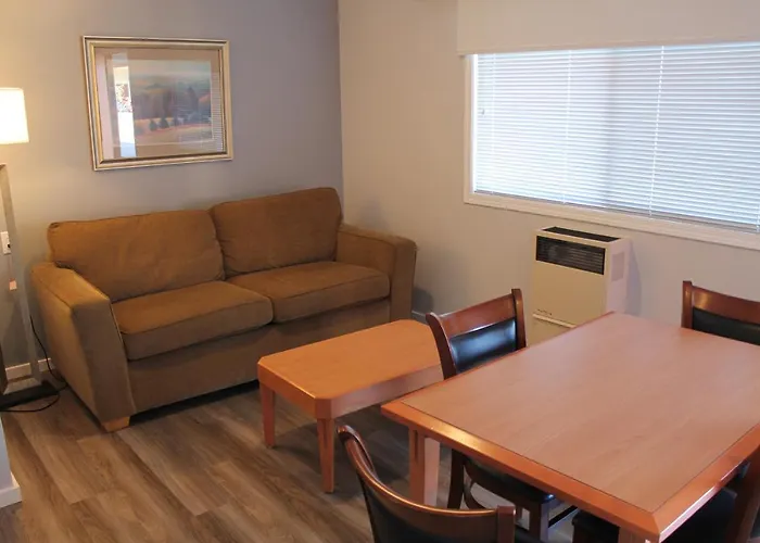 Westridge Motor Inn